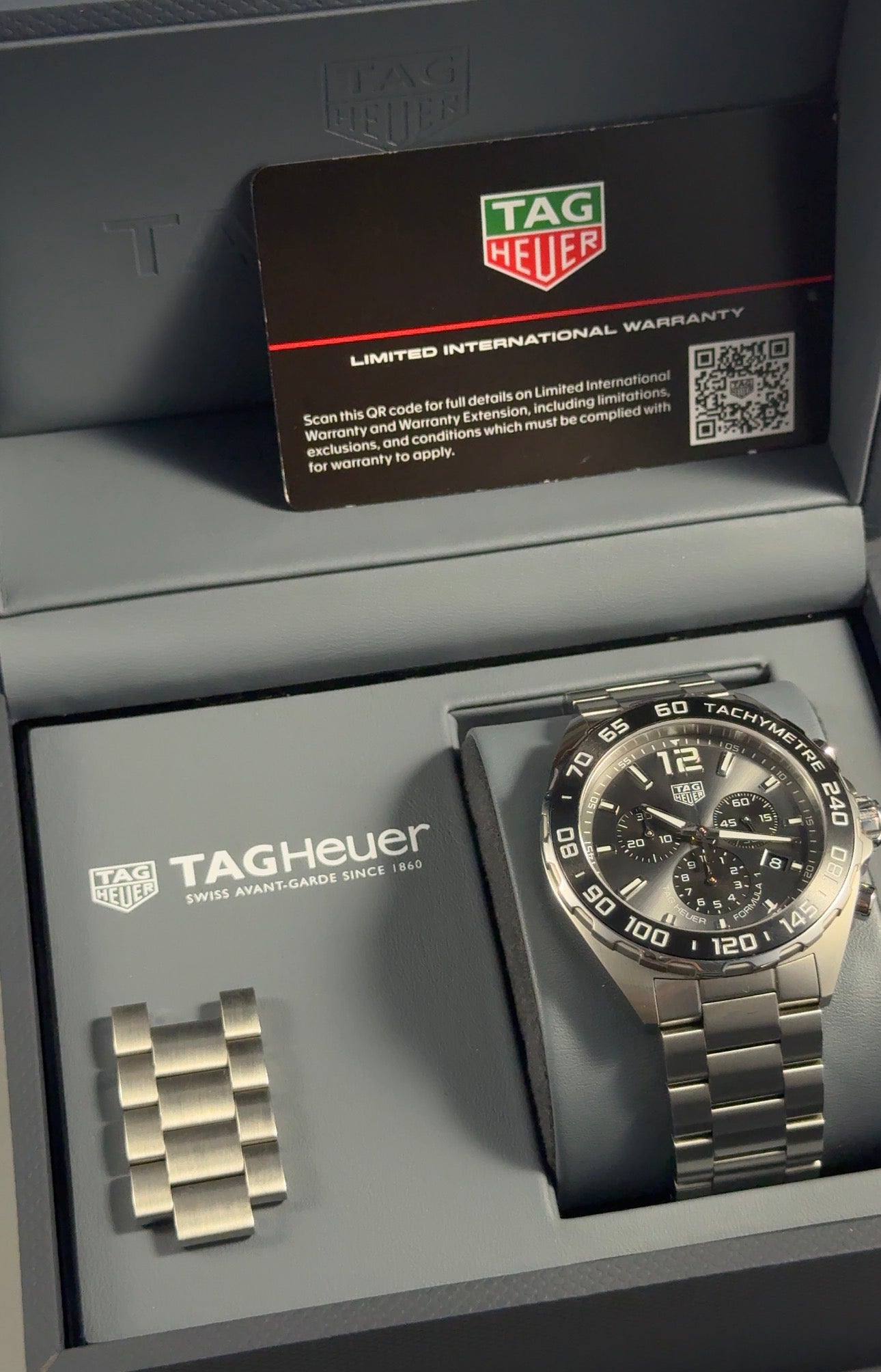 TAG Heuer Formula 1 Chronograph - CAZ1011