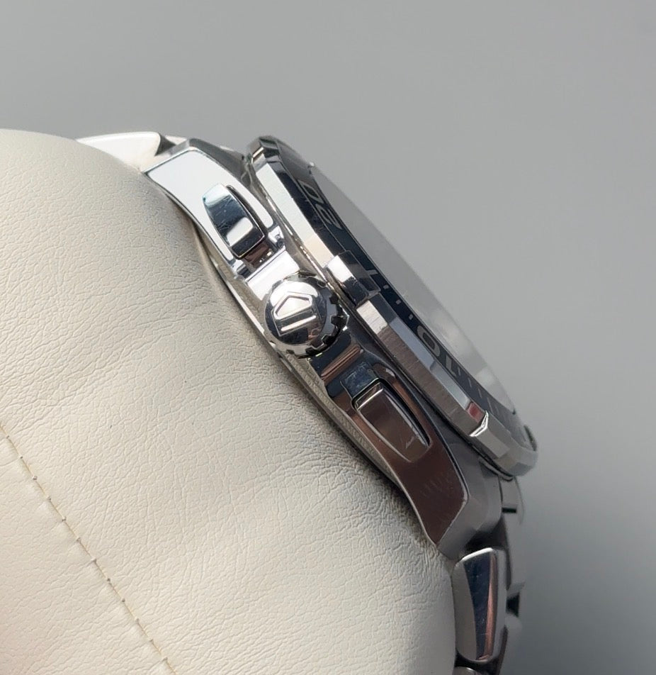 TAG Heuer Aquaracer CAY111B